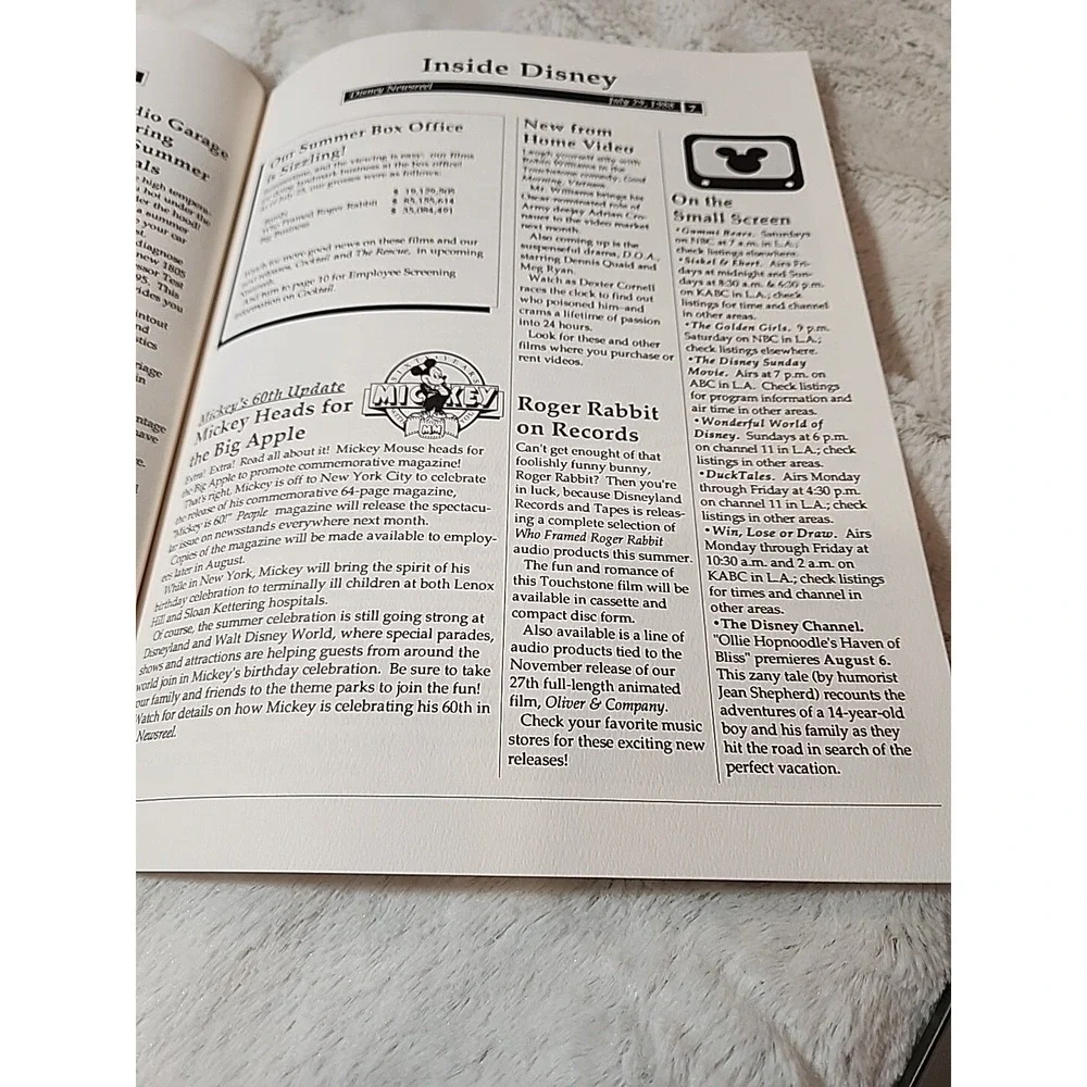 Disney Cast Employee Booklet Newsreel Vintage 1988 Tom Cruise Cocktail Screening